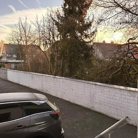 Bellahomes Apartments, Ground Floor, Aircondition, Private Parking, Airport 30 Min * Erlensee