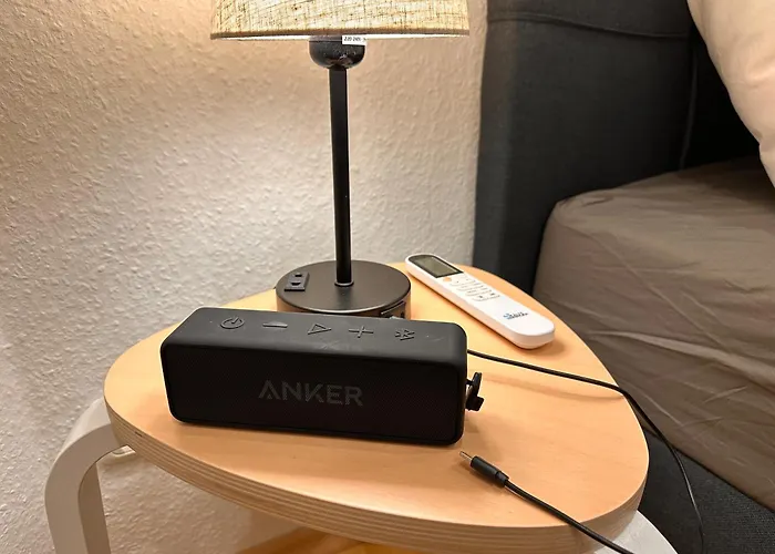 Bellahomes Apartments, Ground Floor, Aircondition, Private Parking, Airport 30 Min