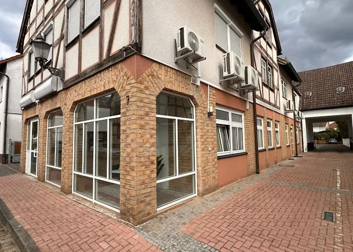 Bellahomes Apartments, Ground Floor, Aircondition, Private Parking, Airport 30 Min Daire *