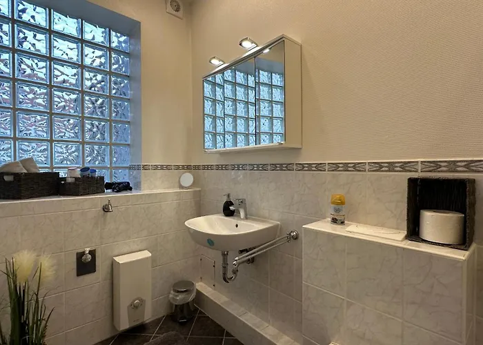 Apartment Bellahomes Apartments, Ground Floor, Aircondition, Private Parking, Airport 30 Min Erlensee